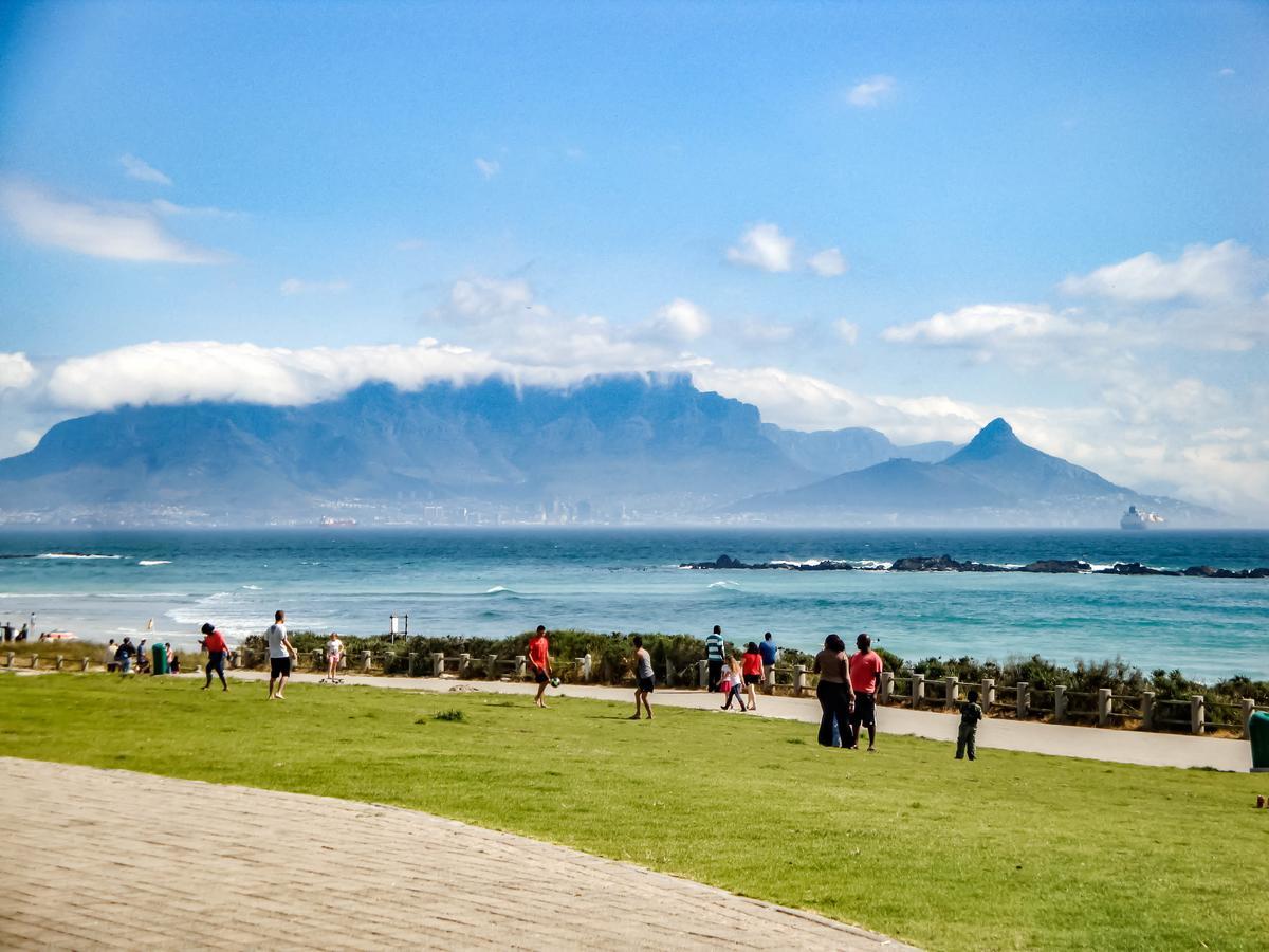 Heaven On Earth - Blouberg Beachfront Self-Catering Apartment Bloubergstrand Luaran gambar