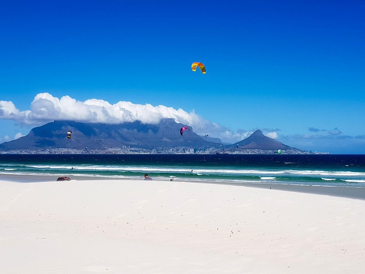 Heaven On Earth - Blouberg Beachfront Self-Catering Apartment Bloubergstrand Luaran gambar