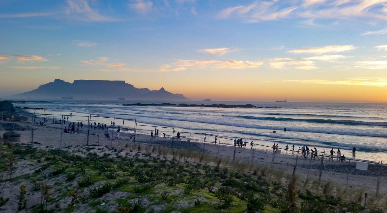 Heaven On Earth - Blouberg Beachfront Self-Catering Apartment Bloubergstrand Luaran gambar